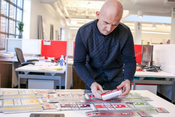 健怡可樂新品牌包裝設計,形象vi設計