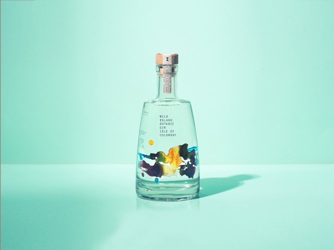 野島杜松子酒品牌視覺識別系統(tǒng)和產(chǎn)品包裝設(shè)計(jì),水彩的簡約碰撞