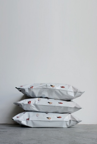 奢華的愛麗絲限量版產(chǎn)品包裝設(shè)計