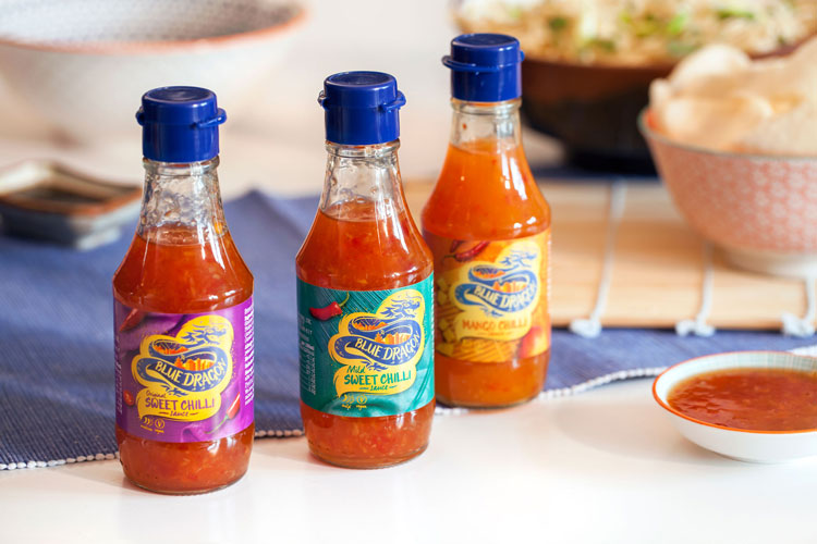 東亞食品品牌藍龍(Blue Dragon)視覺識別和包裝設(shè)計